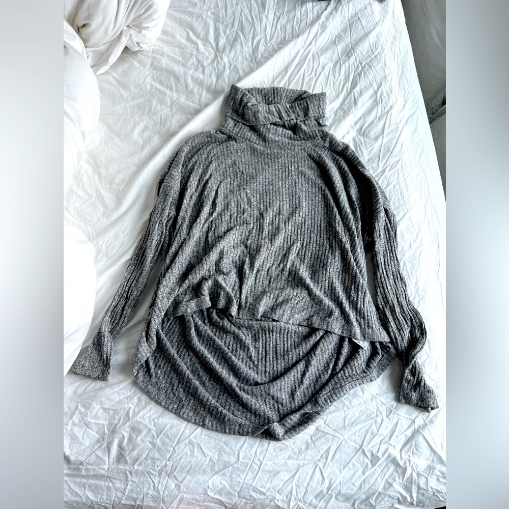 Anthropologie Sweater Top Tunic Grey Shirt XS/S